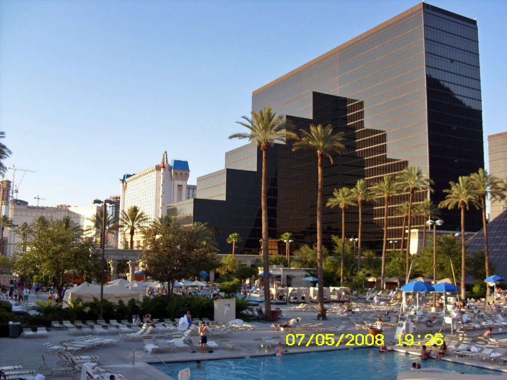 [July4-7,2008373_edited.JPG]