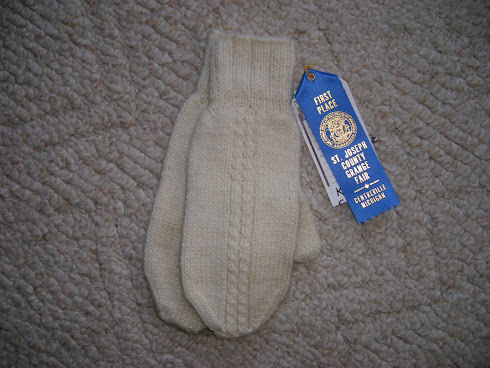 Knitted mittens