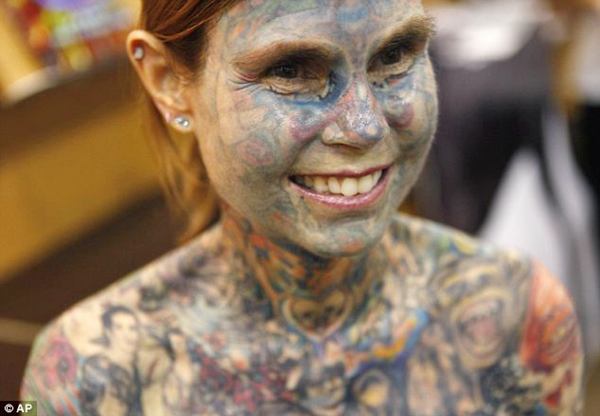 Guinness World Records 2011 – Tattooed Women