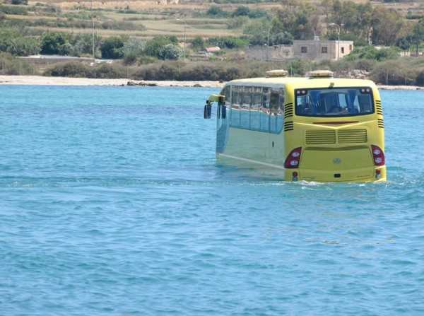 http://4.bp.blogspot.com/_QtH2zTVl70M/THaklVRCj7I/AAAAAAAAJio/nQtvymTaaWQ/s1600/Amphibious_Coach09.jpg