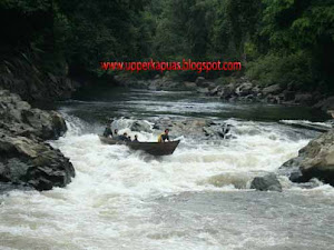 Kapuas river with some rapids at the border of West Borneo and Central Borneo