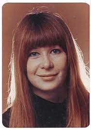 Como é doce meu vampiro... Rita Lee canta Doce Vampiro. Letra em português