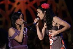 Marisa Monte y Julieta Venegas cantan Ilusão