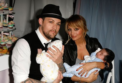 Nicole Richie Gives Birth to Sparrow