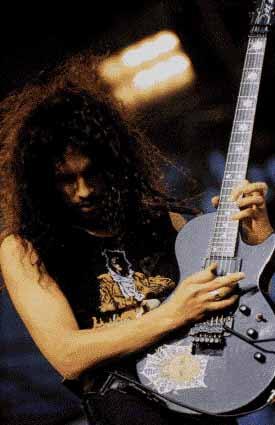 kirk hammett spider guitar guitarristas kirk hammett spider guitar guitarristas