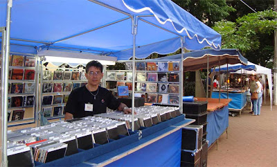 Banda Vibe Machine ... Owner of a lonely heart - Yes (cover) Feira+Natal+-++Banca+do+Lino