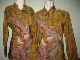 Contoh Design Baju Batik Pasangan 2010 Terbaru