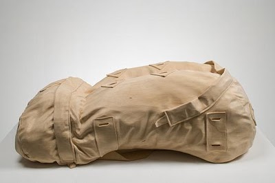 [design-fetish-ricky-swallow-wood-sculptures-7.jpg]