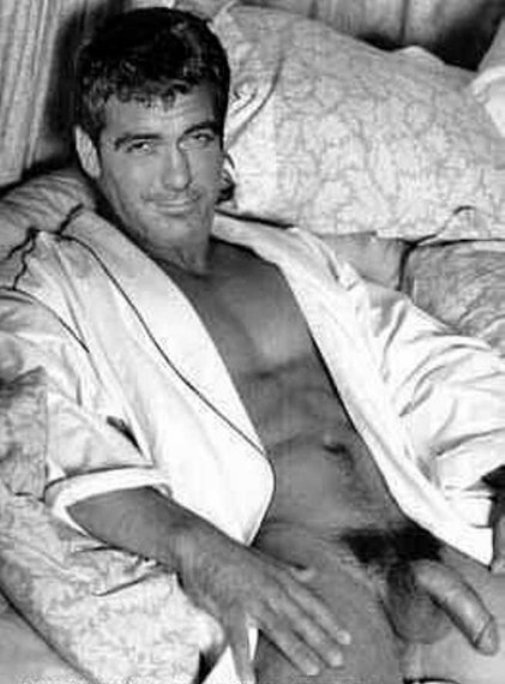 George Clooney Naked.