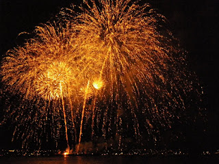The magic of fireworks - Vancouver's   Celebration of Light 2010- First Night - U.S.A.team