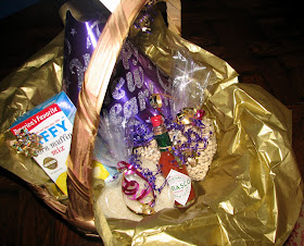 22 best ideas new years eve gift basket ideas la * T * da: New Year's Eve Gift Baskets