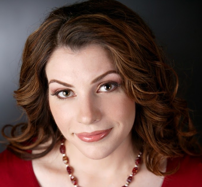 Hollywood Photos: stephenie meyer latest wallpapers