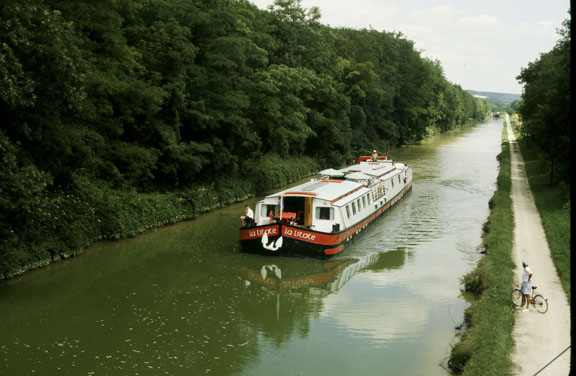 canal of burgundy