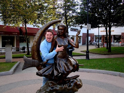 double sense with Statue tory