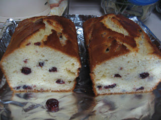 Wen's Delight: Cranberry Yogurt Cake