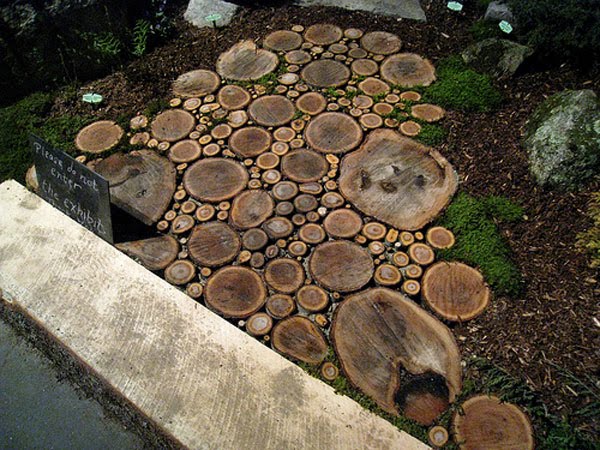 [wood-walkway2.jpg]