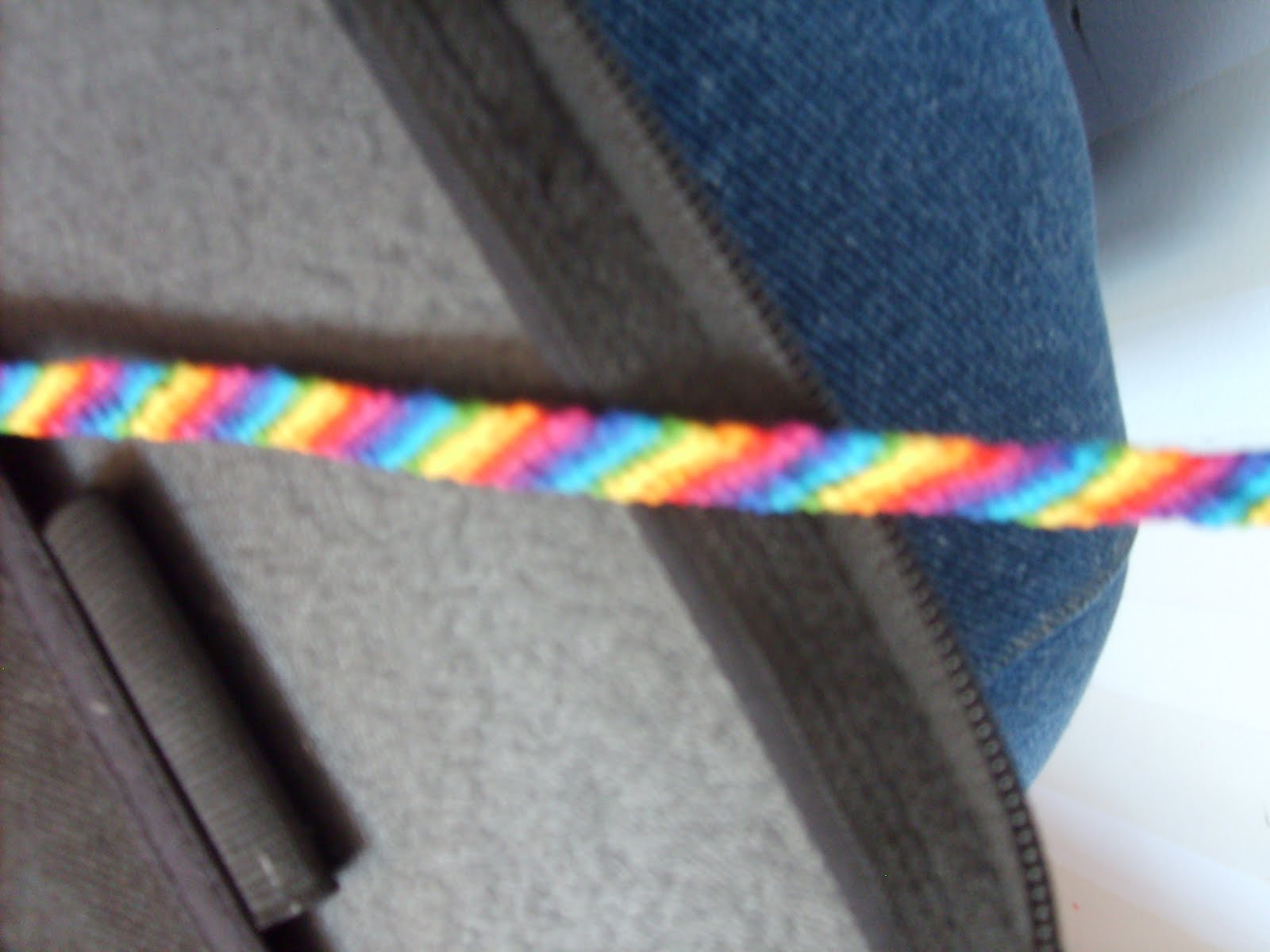 Candy stripe friendship bracelet tutorial 3 colors for beginners