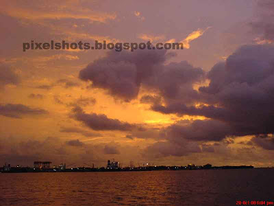 sunset photograph taken from marine drive India cochin,tropical sunset pictures,sunset picture from kerala,one of the beautiful sunsets from ernakulam photographed from marine drive