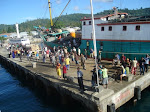 Di pelabuhan Liang P. Ambon