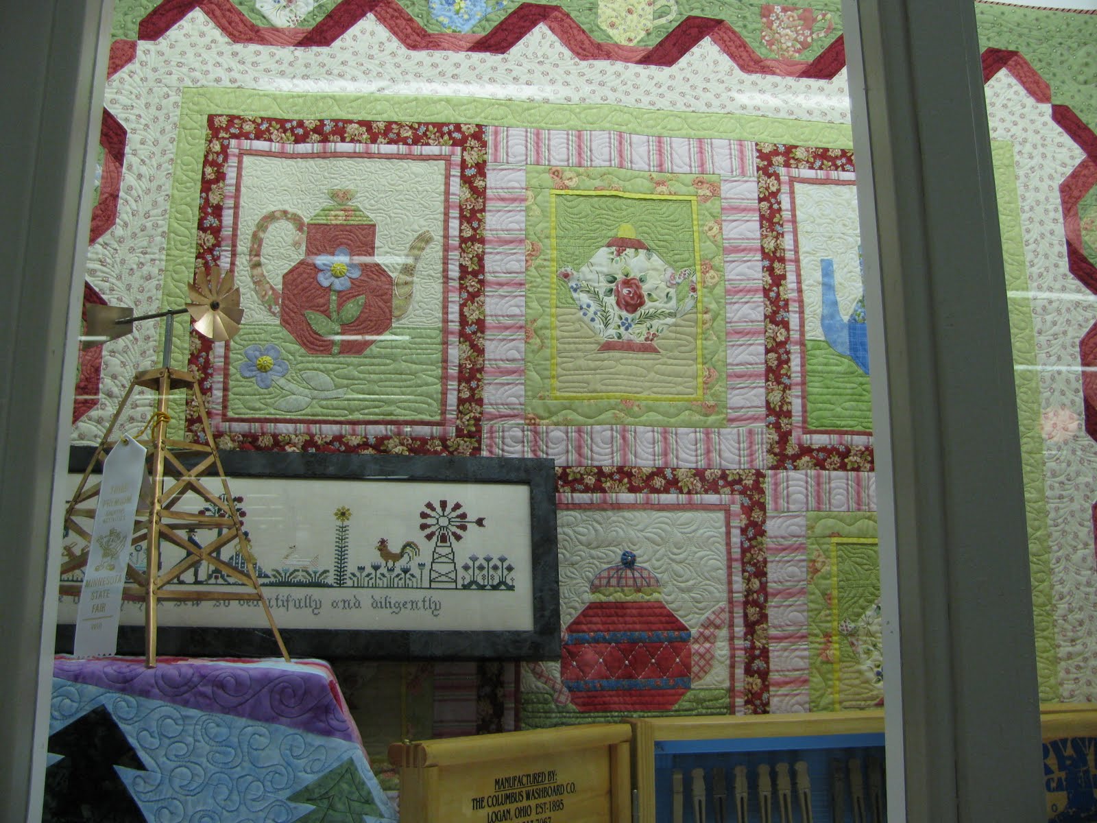 Applestone Cottage: Blue Ribbon Quilts!