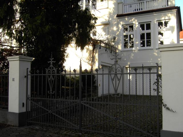 [PICT8061.JPG]