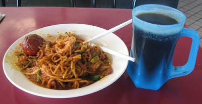 mee beehoon egg kopi O at PPUM mee beehoon egg kopi O