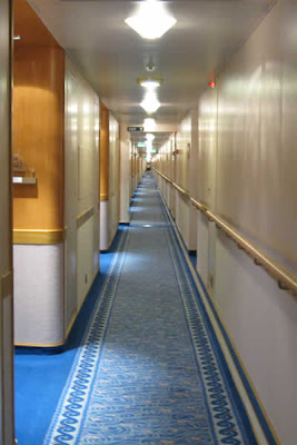Cabin D505, hallway Cabin D505, hallway
