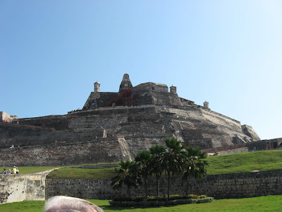Long climb up the fort, click image to enlarge Long climb up the fort