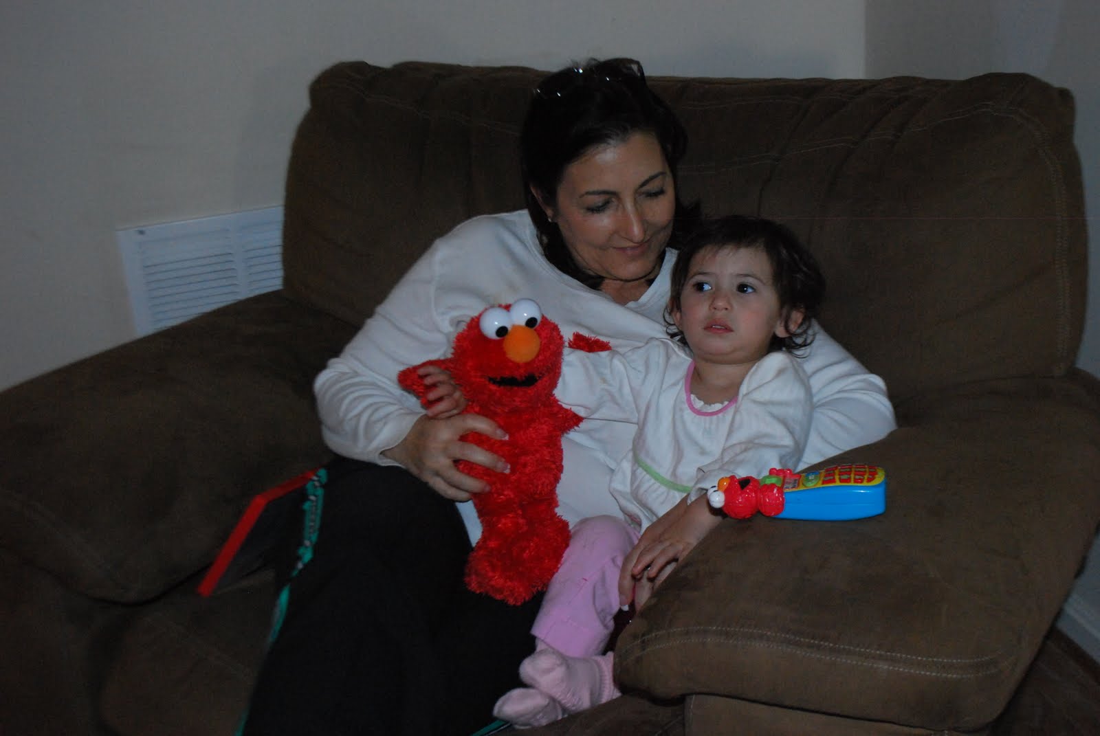 [Watching+Elmo+with+Noni+(1).JPG]