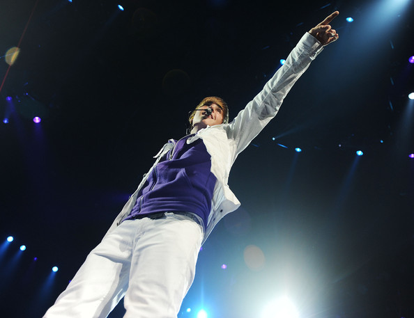 Justin Bieber Live in Manila! (May 10, 2011, MOA Concert Grounds) - BIEBER FEVER!