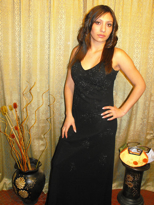 VESTIDO  NERO GAZA  CON APLICACION  DE PEDRERIA   TALLA  40   42   ELEGANTISIMO!!