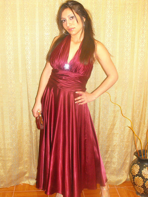 VESTIDO SATIN COLOR  BURGANDY  CORTE  TRIANGULO  TALLA 44 * 46