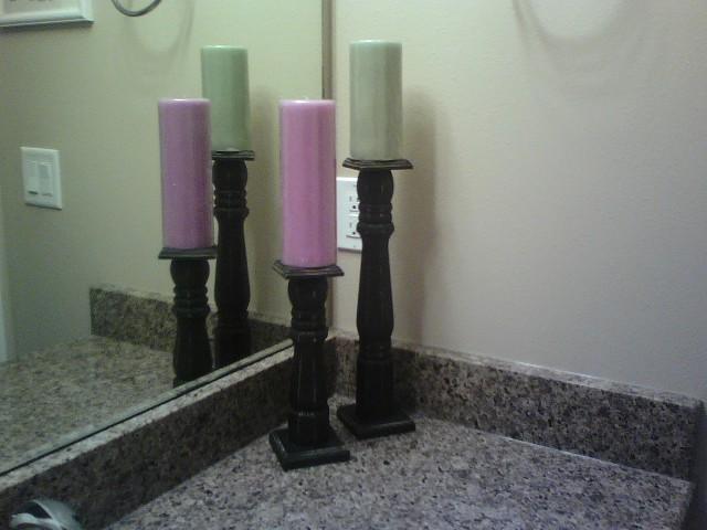 [candle+legs.JPG]