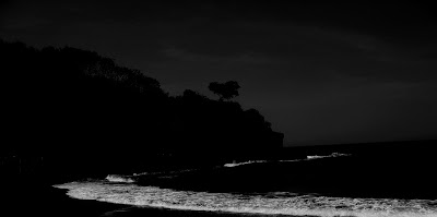 Am Pazifikstrand gibt es keine Geister, oder?, Natur, am Strand, Grusel,