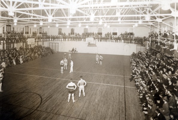 [EarlyTrintyBball.jpg]