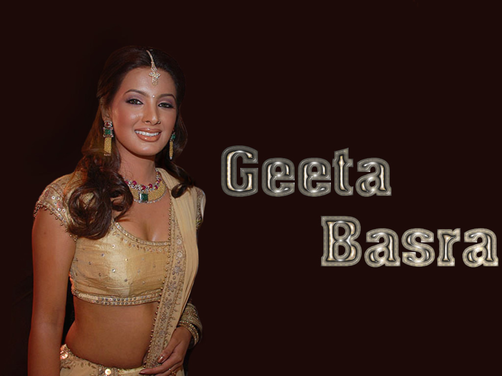 http://4.bp.blogspot.com/_RVTXL4Tq5jk/TP0pcRTTuMI/AAAAAAAAF8M/1m7Ak7fvgYA/s1600/geeta-basra-in-saree.jpg