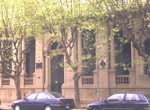 BIBLIOTECA POPULAR Y MUSEO DE BELLAS ARTES DOMINGO F. SARMIENTO DE MERCEDES