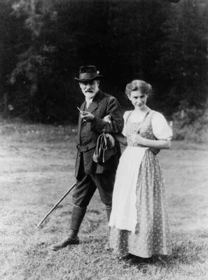 [a++freud++e++anna.jpg]