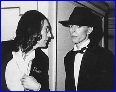 http://4.bp.blogspot.com/_R_Sqi0a8BRc/SmLj74EkAvI/AAAAAAAACZE/kKByMFgLy8c/s1600/David+Bowie+with+Lennon+1.jpg