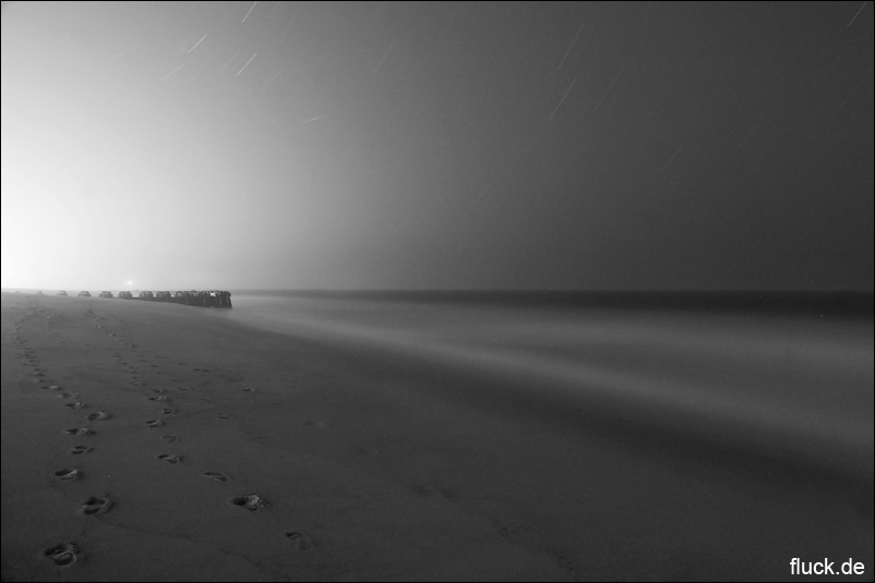 [beach_night.jpg]