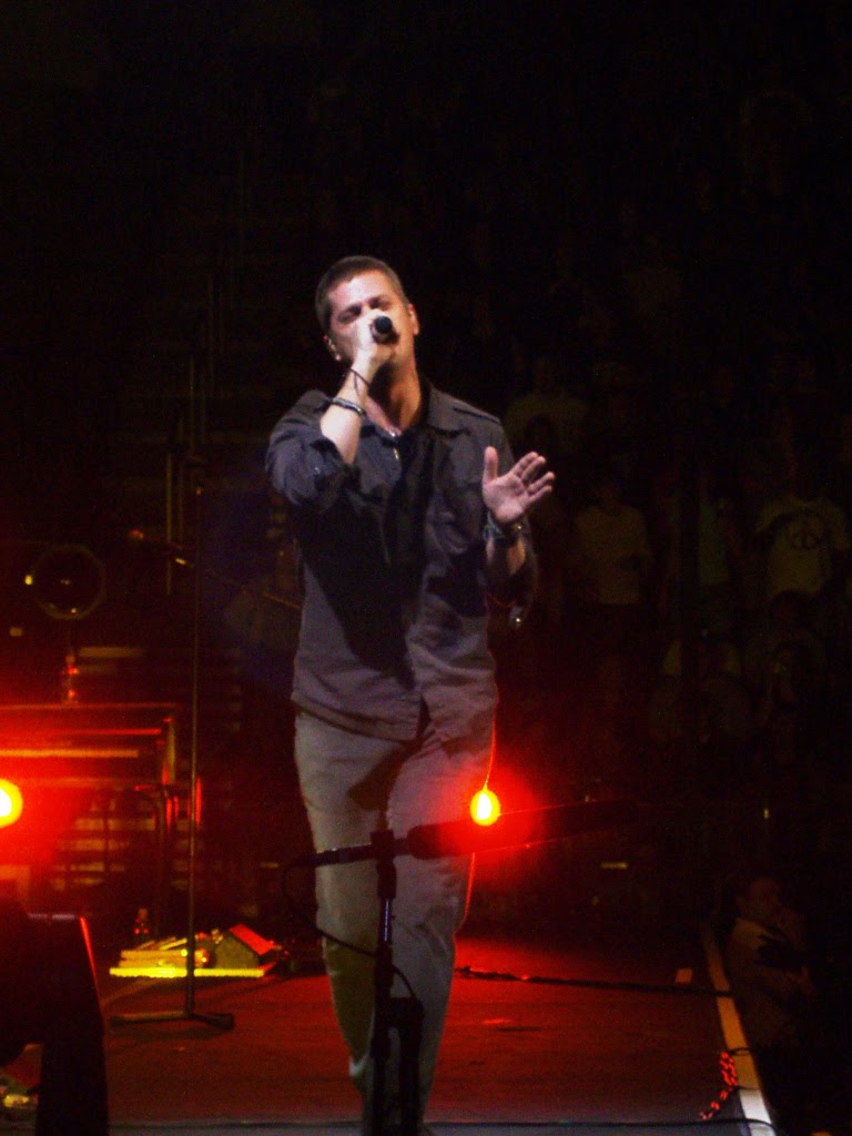 Celebrity Bulges: Rob Thomas