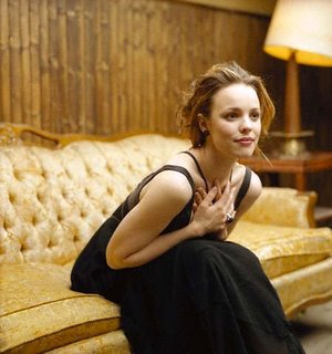 [rachel-mcadams-parade-6.jpg]