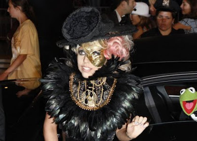 Labels: Lady Gaga VMA