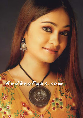 Gallery For Spicy Tamil Actress Mulai Genuardis Portal | World Baby