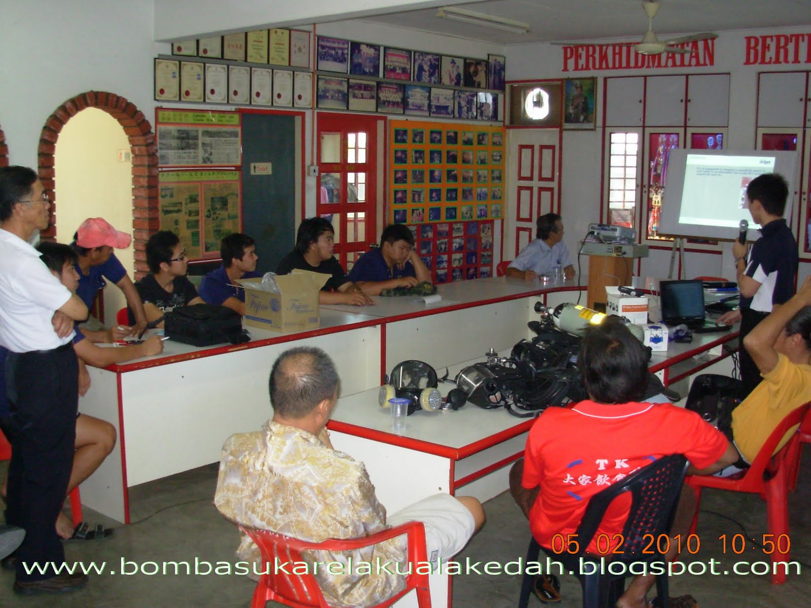 [DSCN0069+B.A2-blog.jpg]
