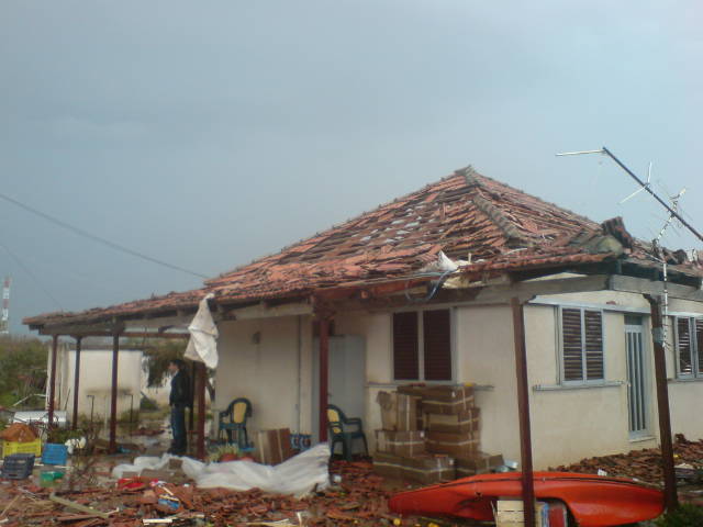 [ΑΝΕΜΟΣ+ΜΑΝΩΛΑΔΑ+3.jpg]