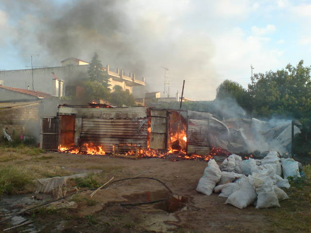 [ΜΑΝΩΛΑΔΑ+ΣΠΙΤΙ+-+ΑΠΟΘΗΚΗ+ΒΟΥΛΓΑΡΩΝ.jpg]