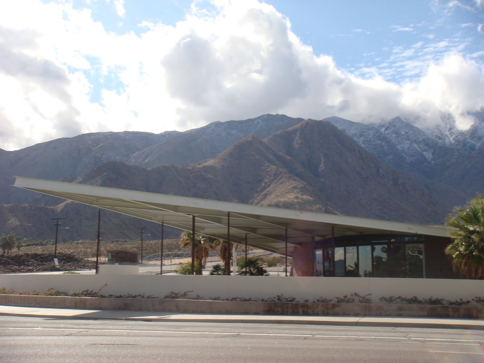 PALM SPRINGS ARCHITECTURE Fueling Stations