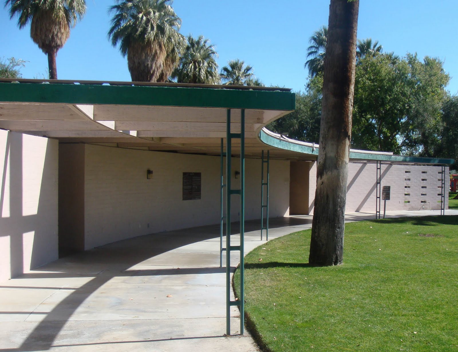 PALM SPRINGS ARCHITECTURE Ruth Hardy Park Modernism