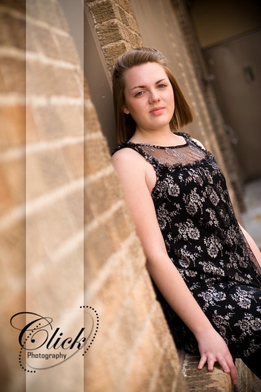 [Click-Maggie-2006.jpg]